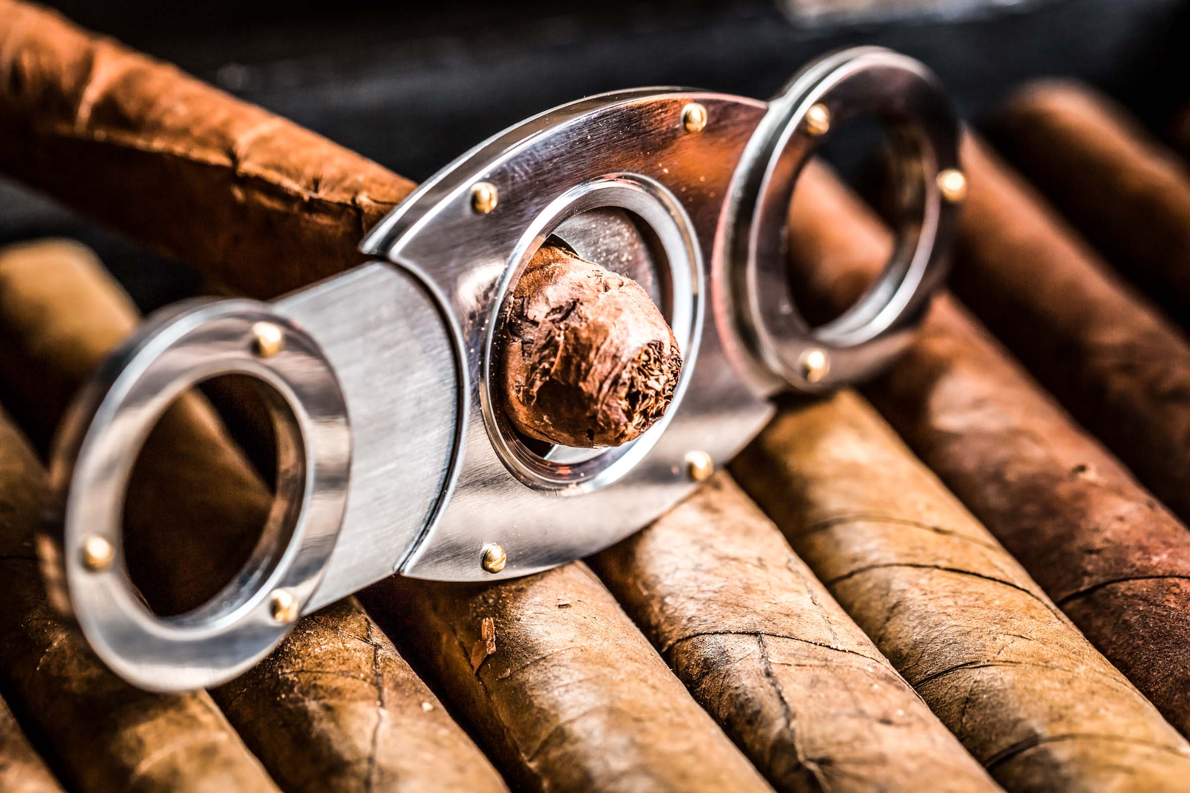 Zigarrendreher | Zigarrenroller | Kuba | Tabak | Deckblatt | Handgedreht | Havanna | Zigarre | Bandarolle | Umblatt | Buchen | Event | Zigarrenmanufaktur