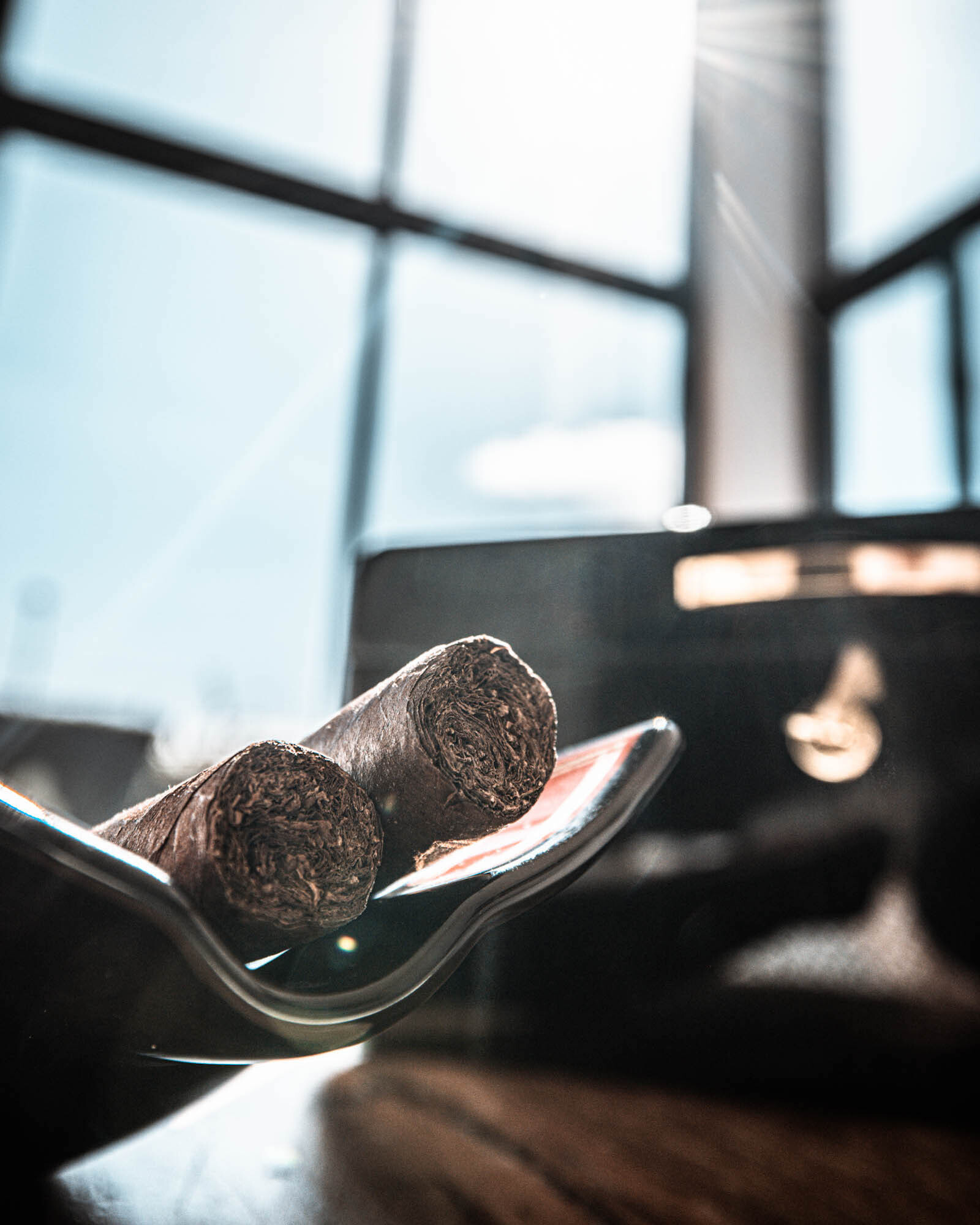 Exklusive Zigarren bei einem luxuriösen Event.